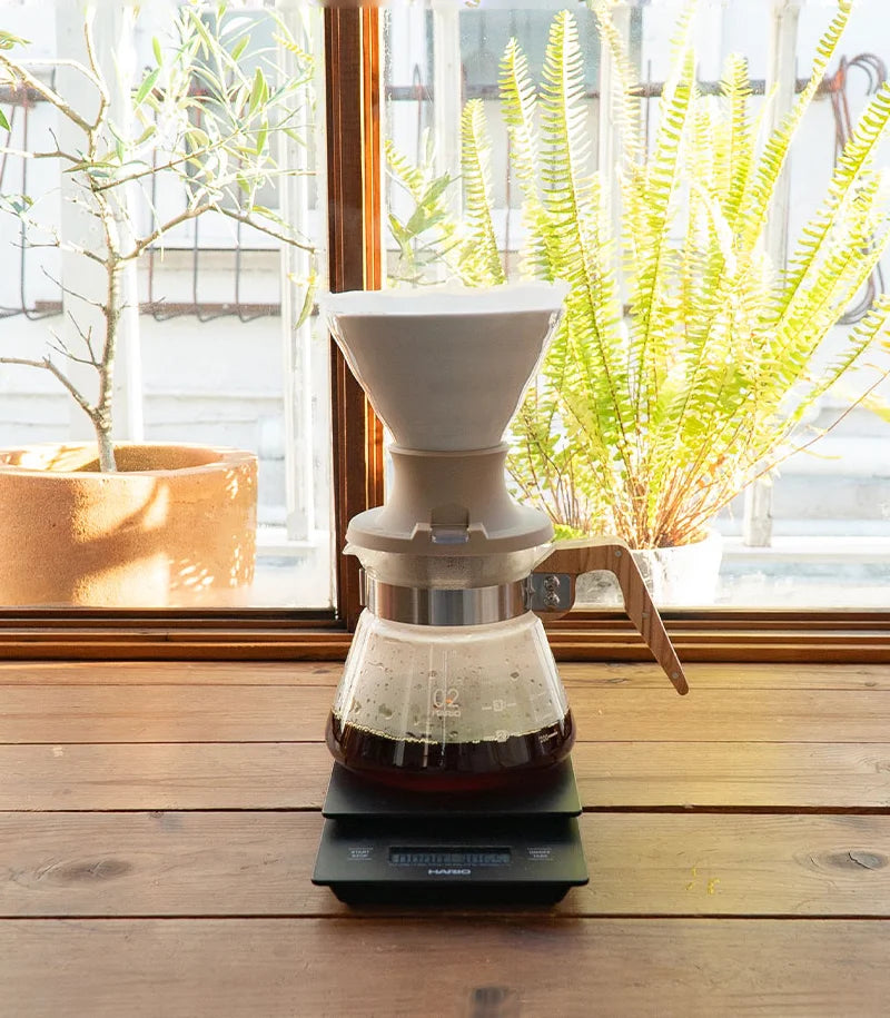Hario V60 Switch 02 – Gotejador de imersão de cerâmica